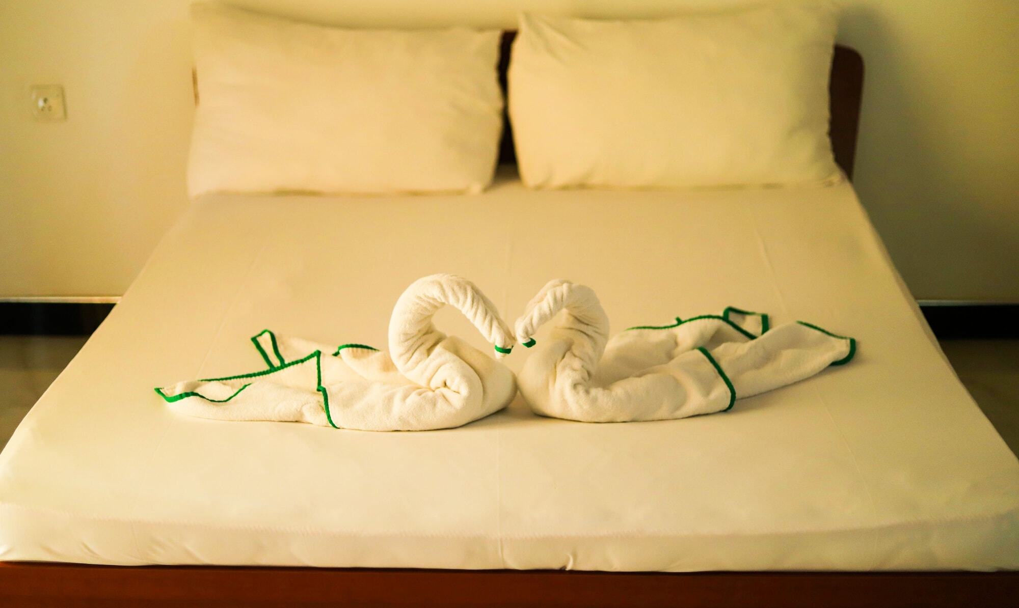 Oyo 270 Pavana Resort Negombo Kültér fotó