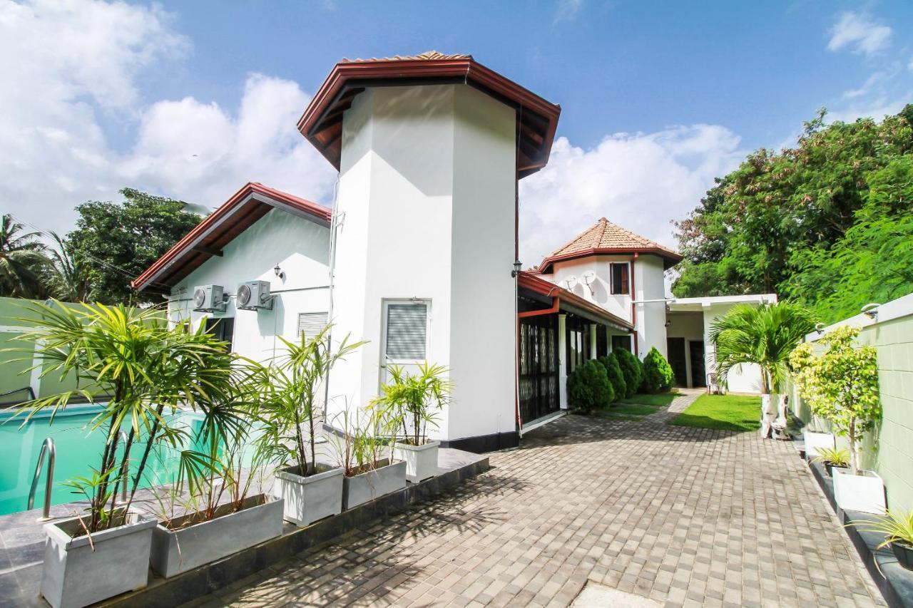 Oyo 270 Pavana Resort Negombo Kültér fotó